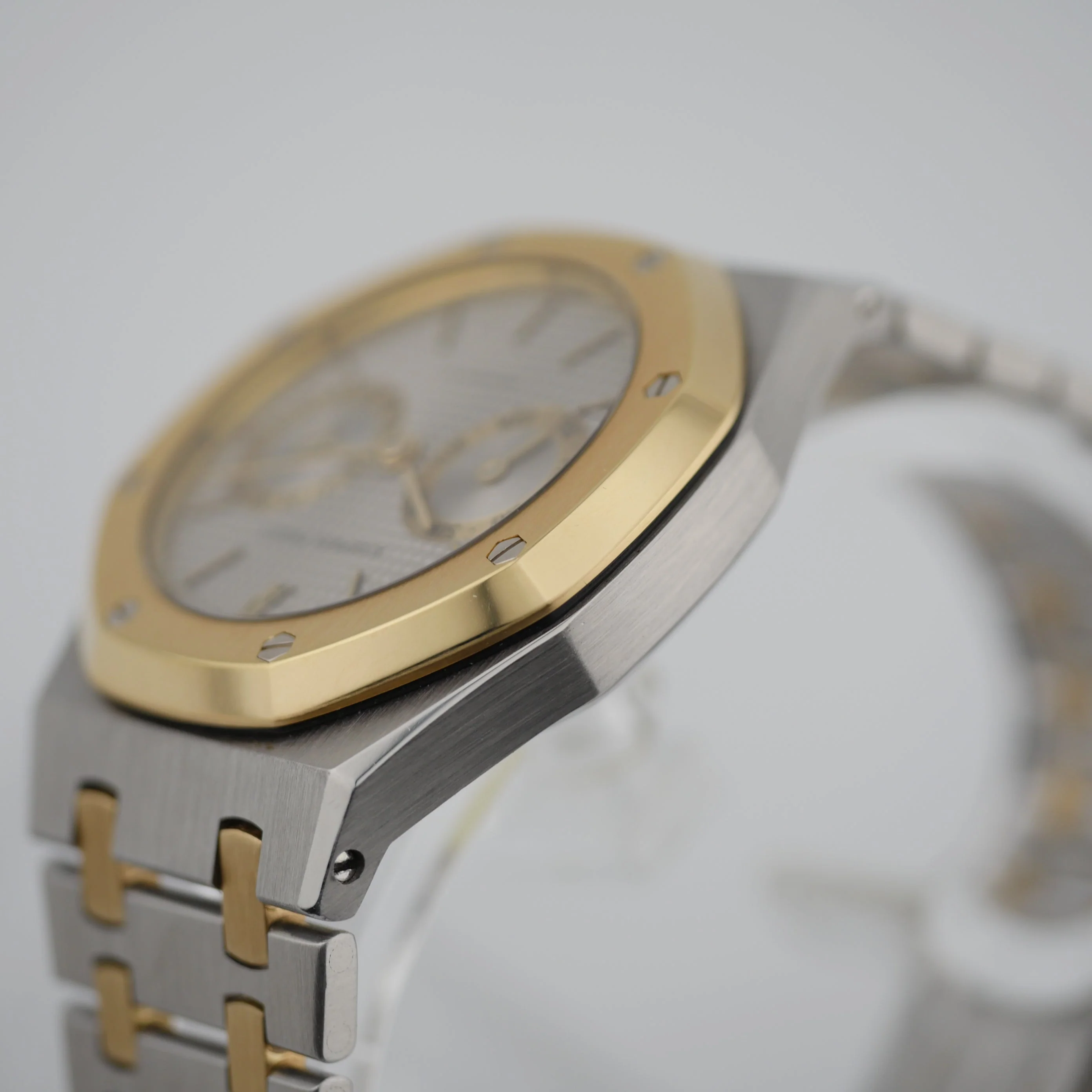 Audemars Piguet Royal Oak Day-Date Stahl / Gelbgold Ref. 25572SA - Image 3