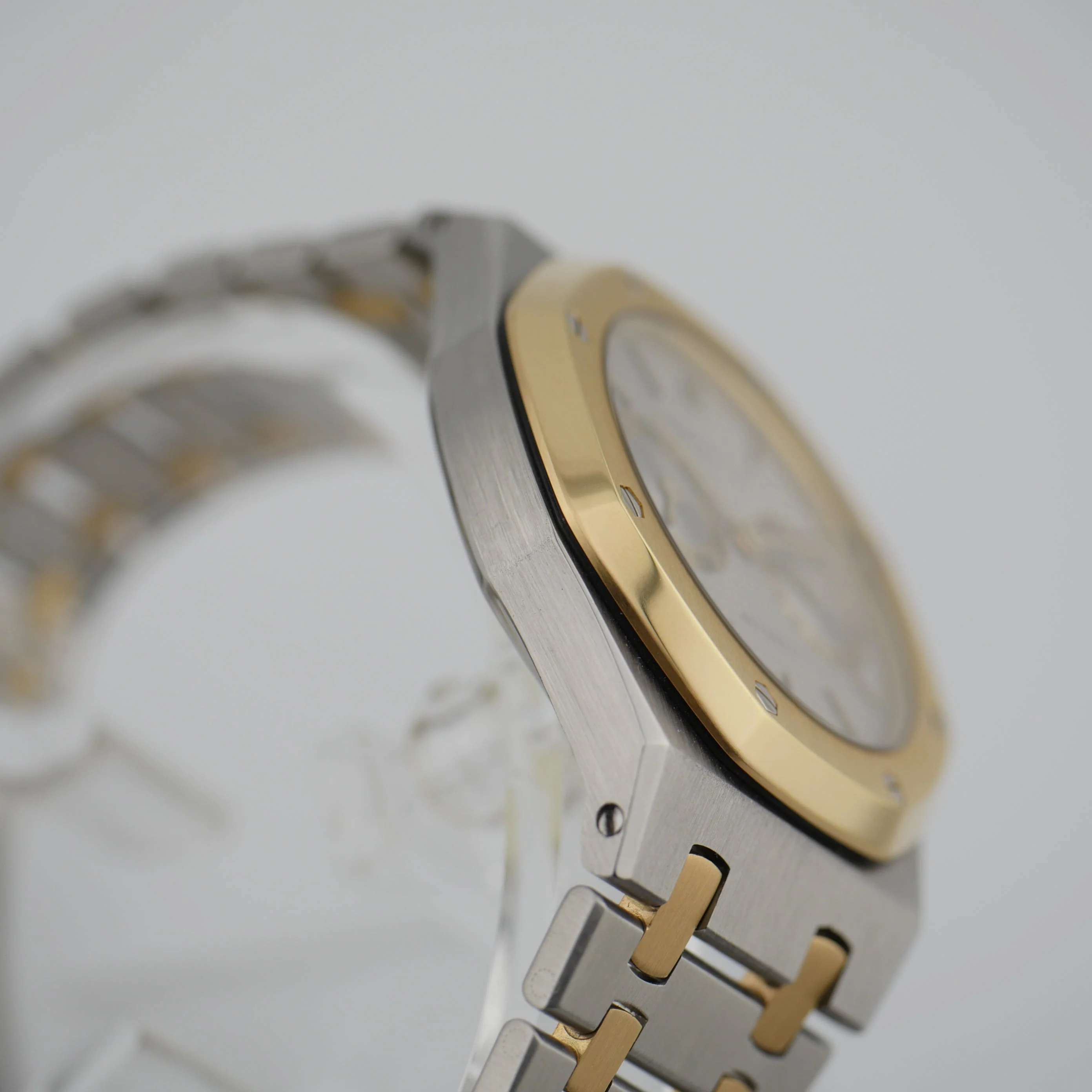 Audemars Piguet Royal Oak Day-Date Stahl / Gelbgold Ref. 25572SA - Image 7