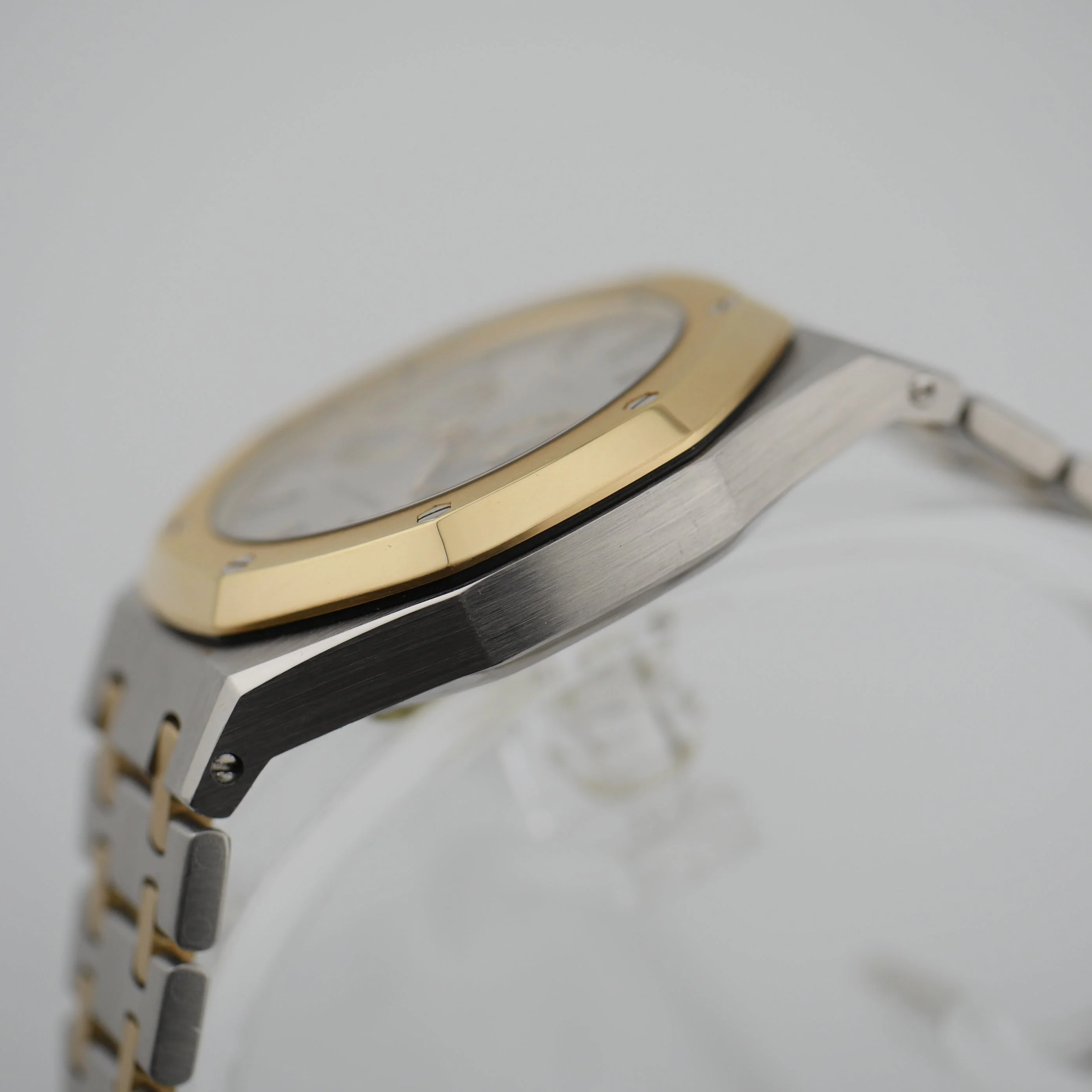 Audemars Piguet Royal Oak Day-Date Stahl / Gelbgold Ref. 25572SA - Image 8