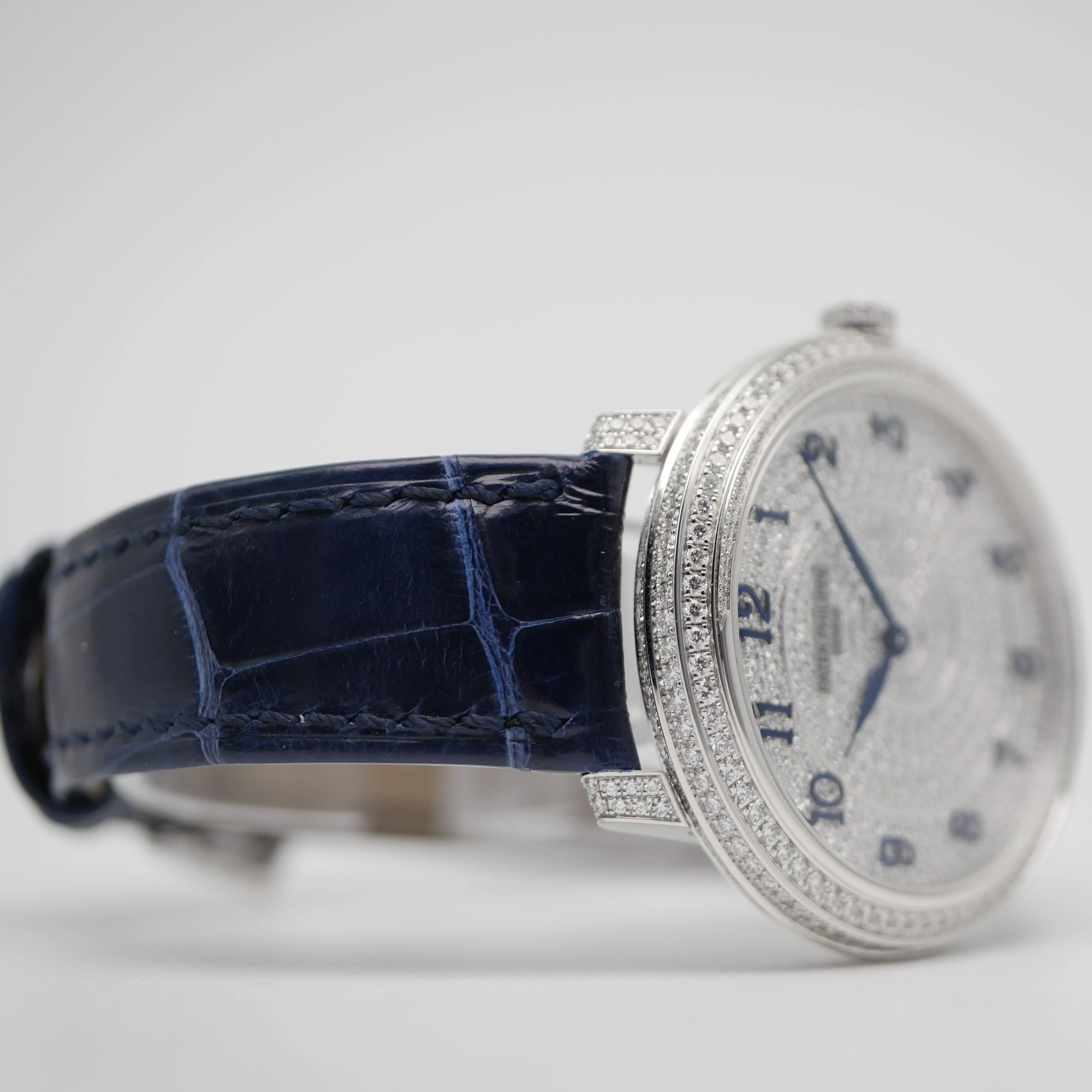 Patek Philippe Calatrava Diamond Ribbon Joaillerie Weißgold 2022 - 4978/400G-001 - Image 4