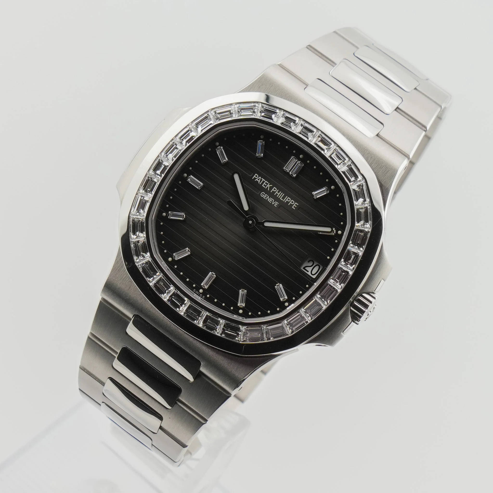 Patek Philippe Nautilus Platinum Factory 5711/110P-001 - 2022 - Image 5